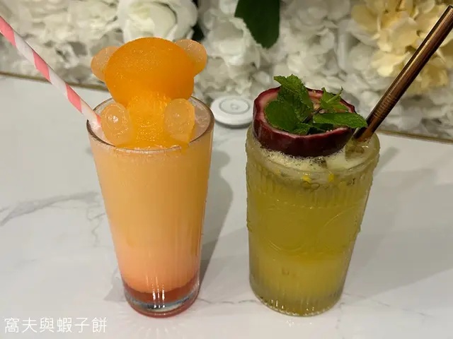 蜜桃小熊乳酸C、金金菠蘿熱情果梳打