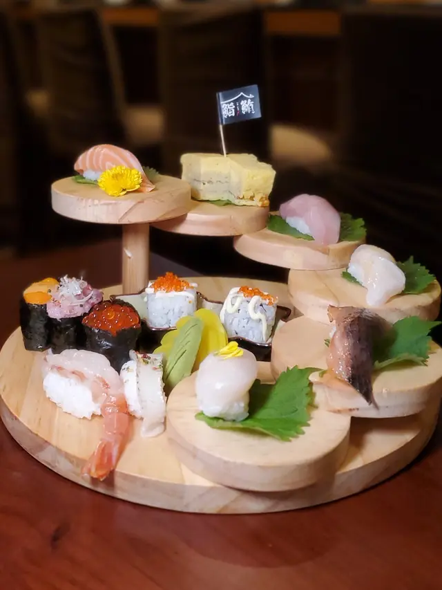 鮪壽司盛12款