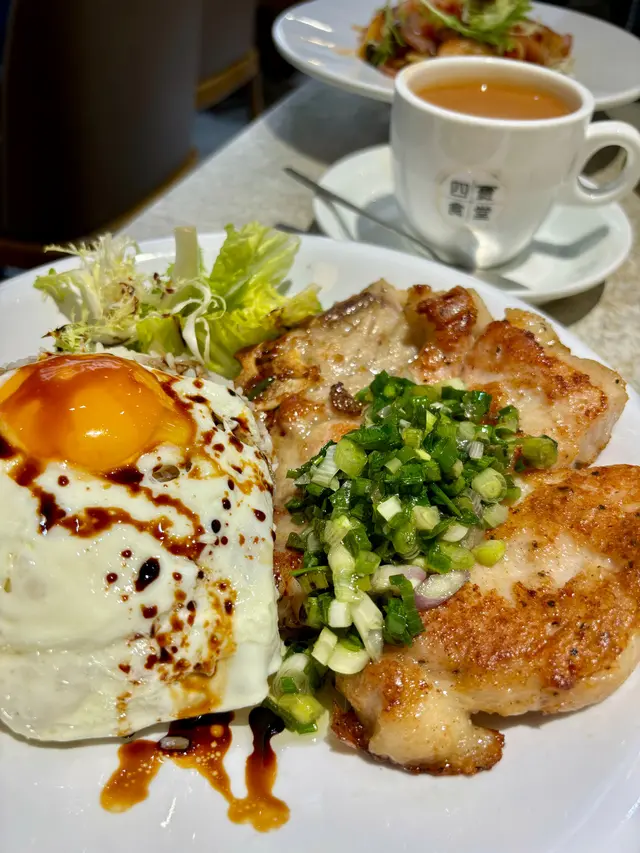 喜哥蔥油豬扒煎蛋飯