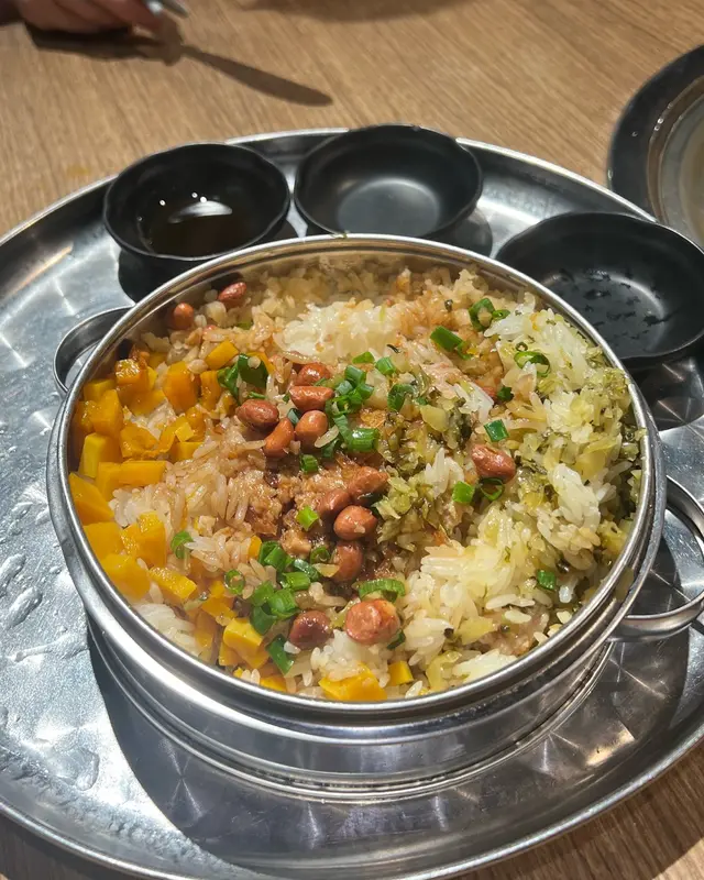 雞軟骨肉餅蒸飯