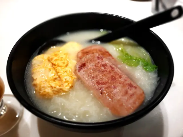 頂級午餐肉滑蛋米粉