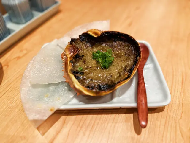 蟹味噌甲羅燒
