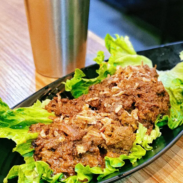 講到印尼菜,當然唔少得巴東牛肉!🥩