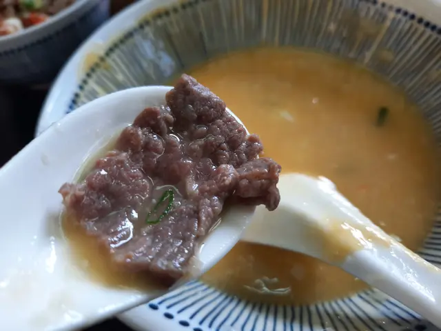 窩蛋牛肉粥