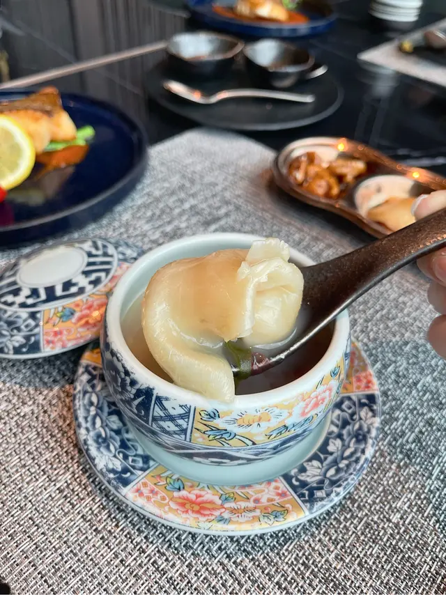 花膠.元貝.鰂魚湯