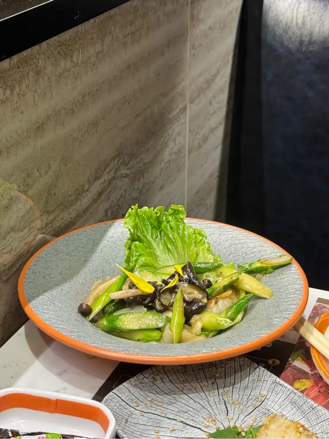 這可以來一份~~脆肉鯇只有兩片 但來個口癮還是可以😌真有點爽脆感呢、