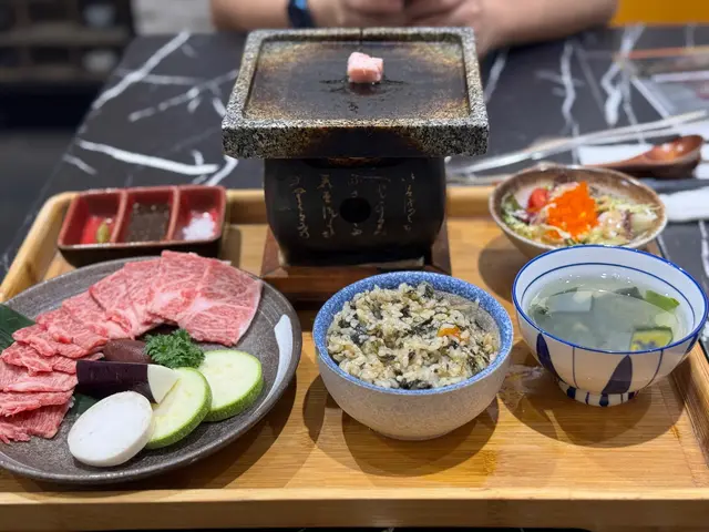 A4黑毛和牛厚切三角腩片