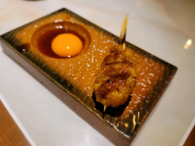 汁燒免治雞肉軟骨棒(付月見)