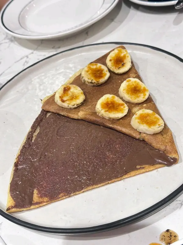 榛子朱古力醬煎香蕉可麗餅