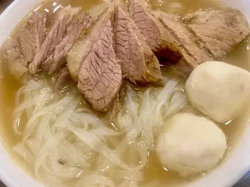 鱼蛋牛腩河粉