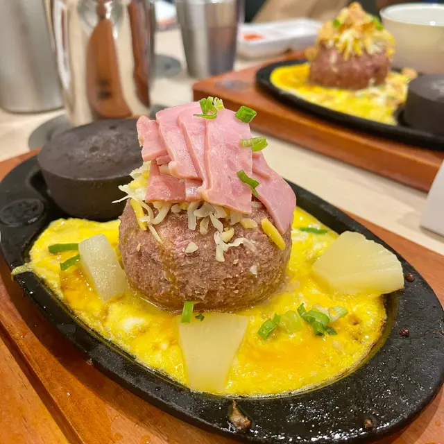 菠蘿煙肉韓牛漢堡扒（M）
