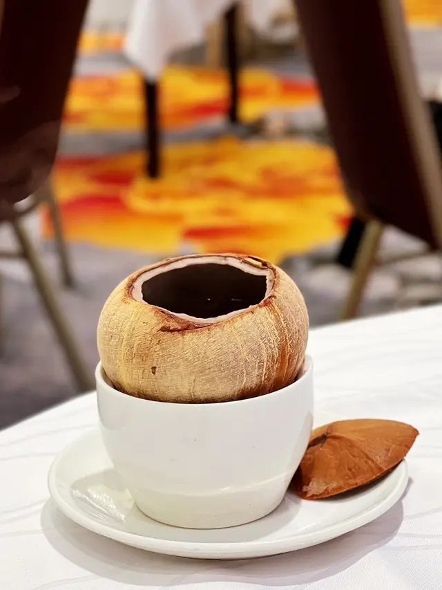 原隻椰皇響螺燉花膠