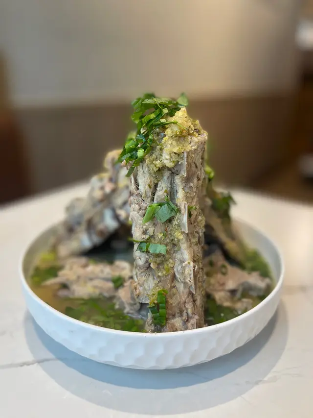 20cm郎薩招火山骨