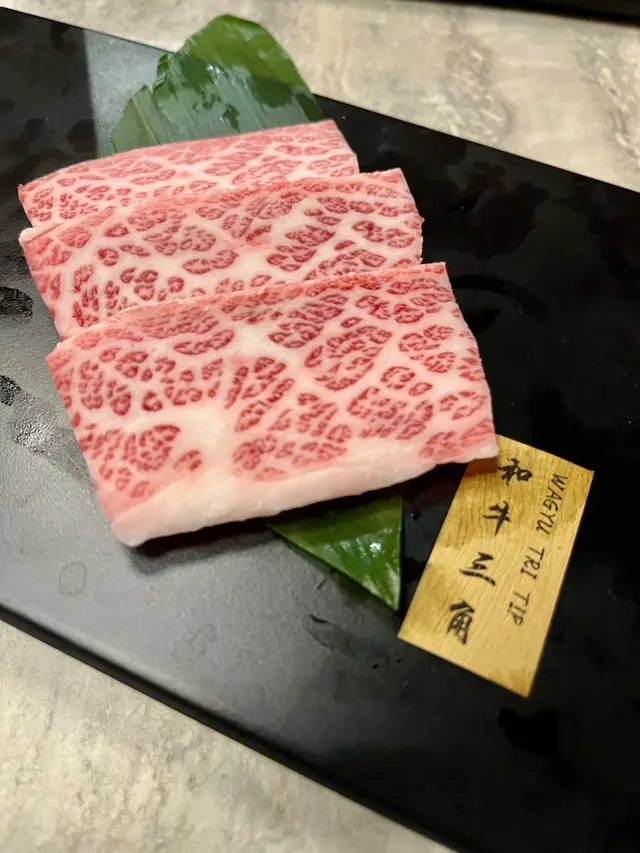 日本A5和牛三角燒肉片