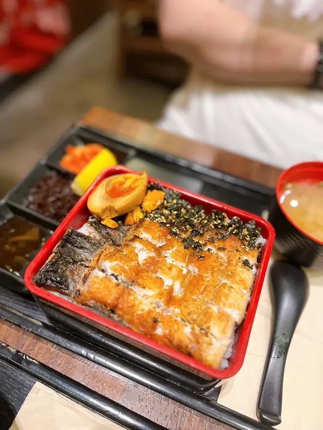 炭火白燒鰻魚飯(大)