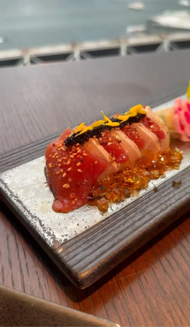 吞拿魚和油甘魚薄切