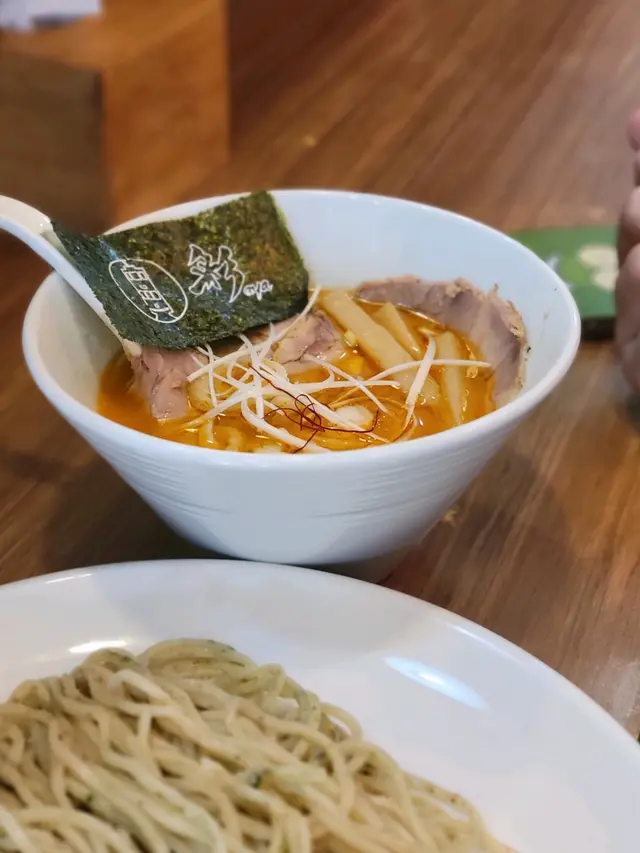 蝦味噌湯沾麵