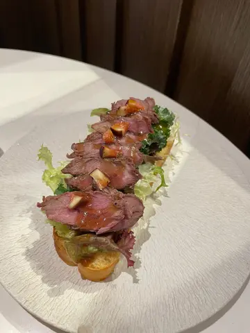 澳洲牛肩肉配無花果多士