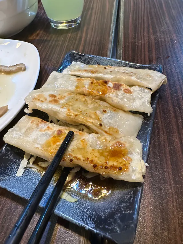 煎饺子