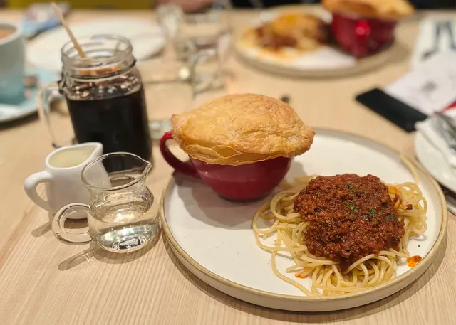 輕盈肉醬意粉配酥皮湯（牛肉肉醬）