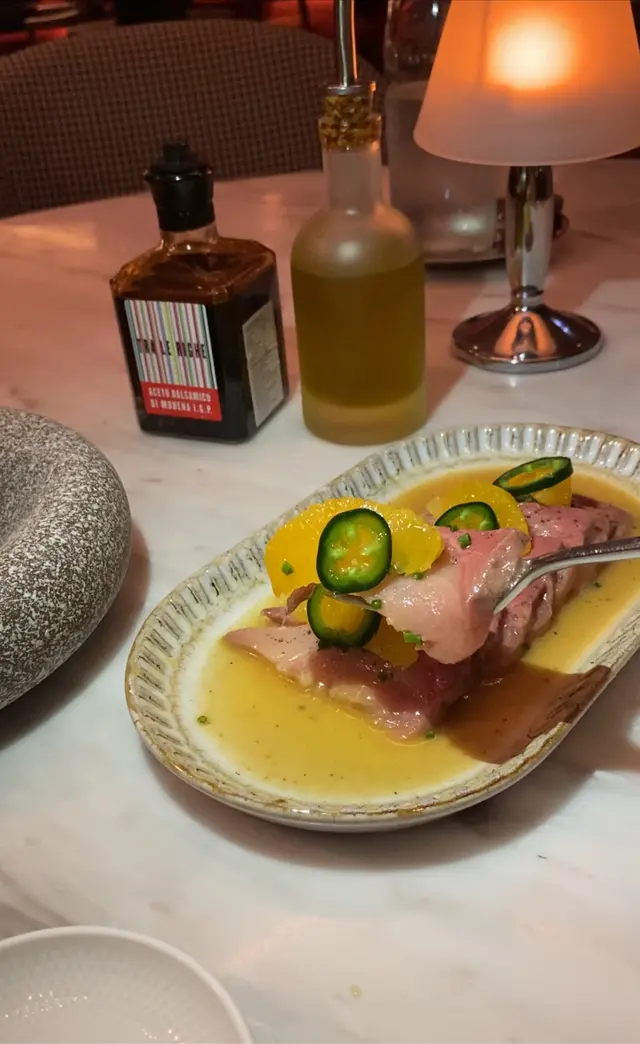 薄切油甘魚配香橙