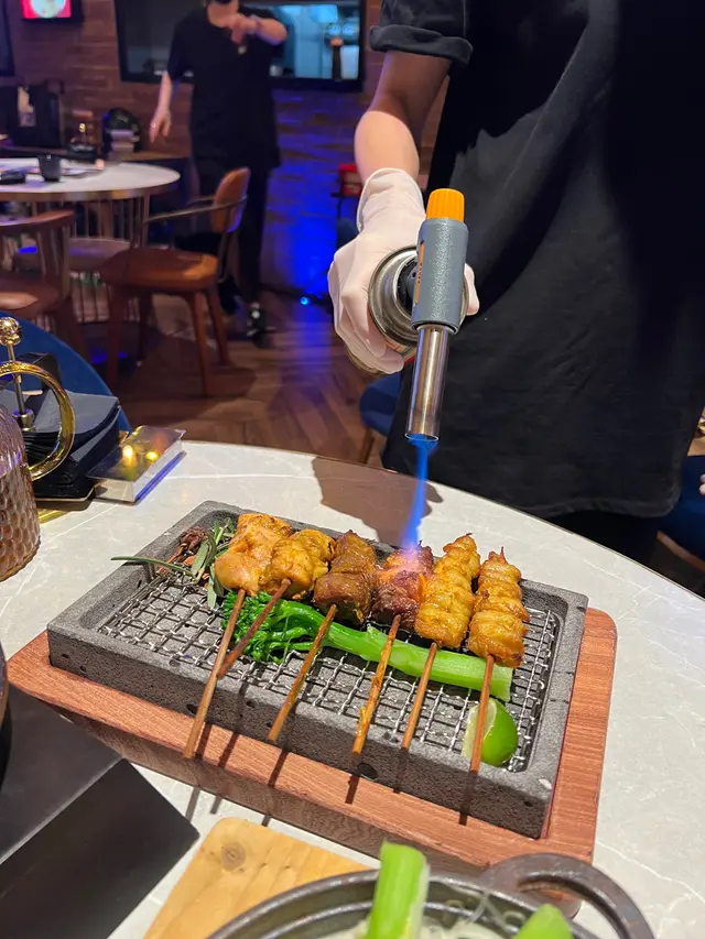 火焰石燒沙爹串串燒