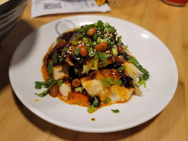 重慶口水雞米線