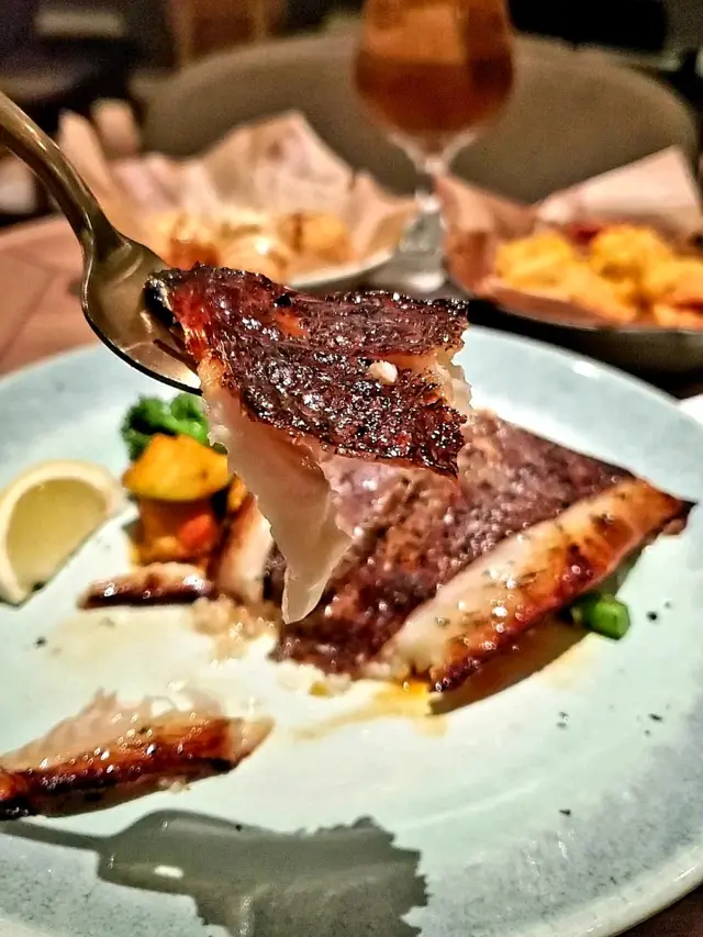 鹽麴燒比目魚 伴 烤澳洲西蘭花・普羅旺斯燉菜