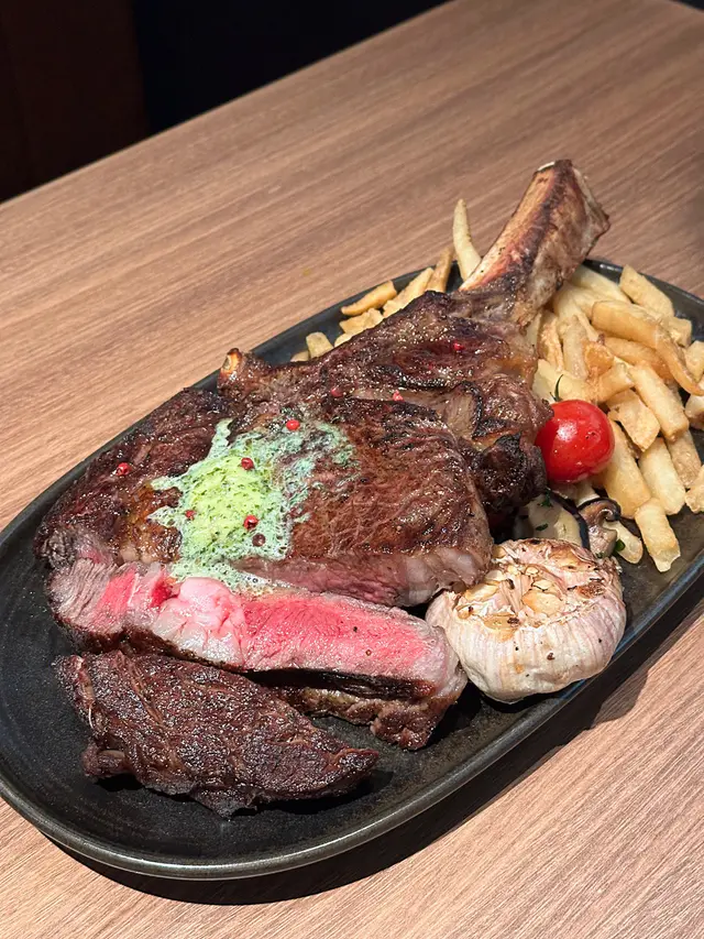 乾式熟成黑安格斯肉眼扒 (600g)