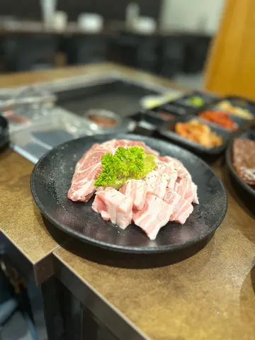 豬三層肉