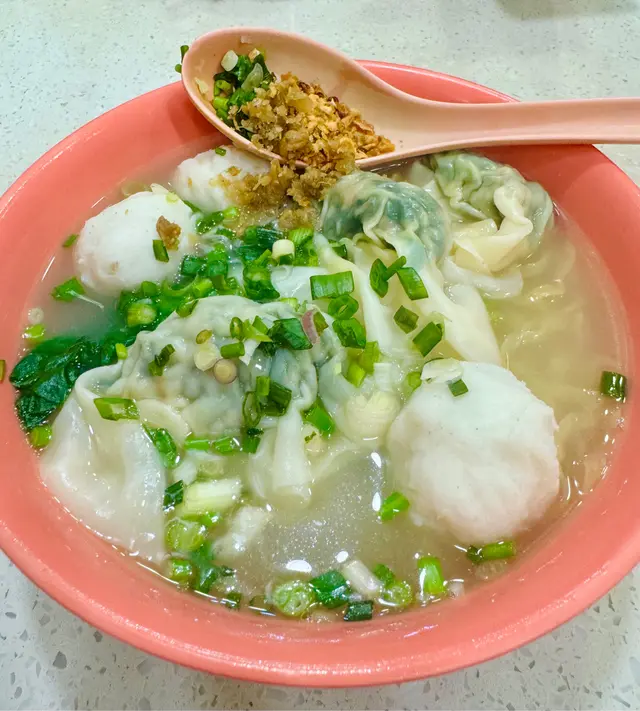 墨魚丸西洋菜餃粗麵