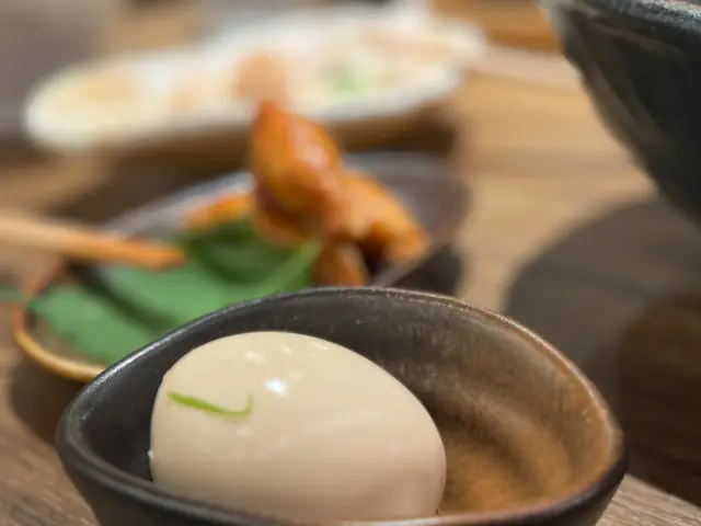 糖芯蛋、雞皮餃子