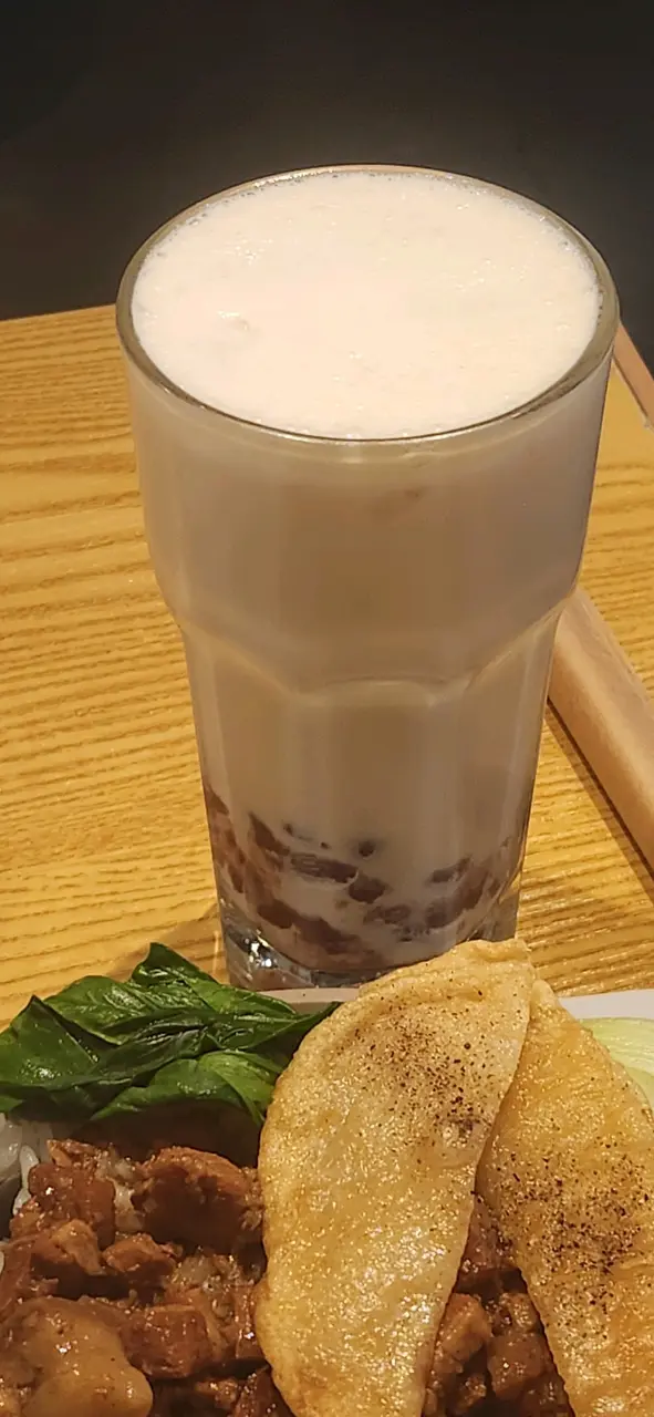 台式奶綠(凍)走糖、配紅豆