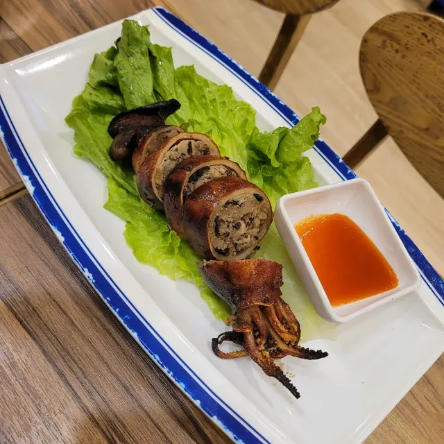 越式豬肉釀大魷魚筒