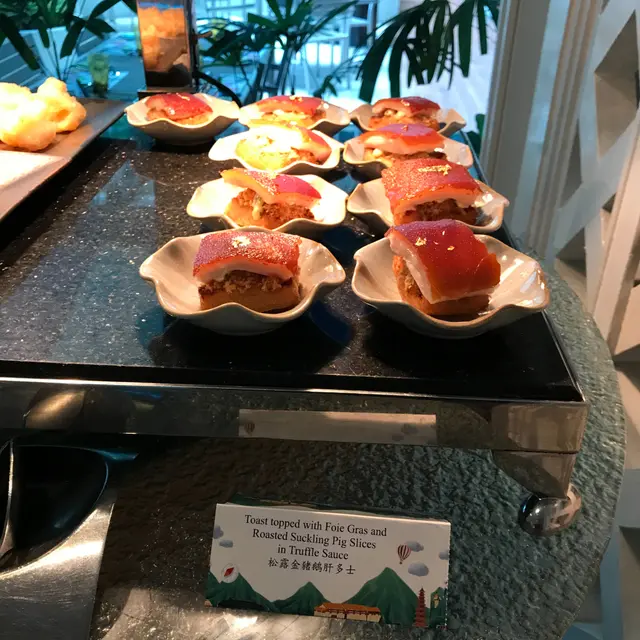 松露金豬鵝肝多士