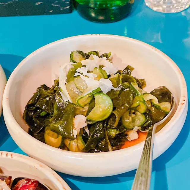 Wakame  and  cucumber  salad