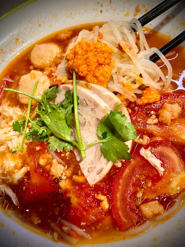 📌蕃茄蟹膏蟹肉蝦丸扎肉湯檬