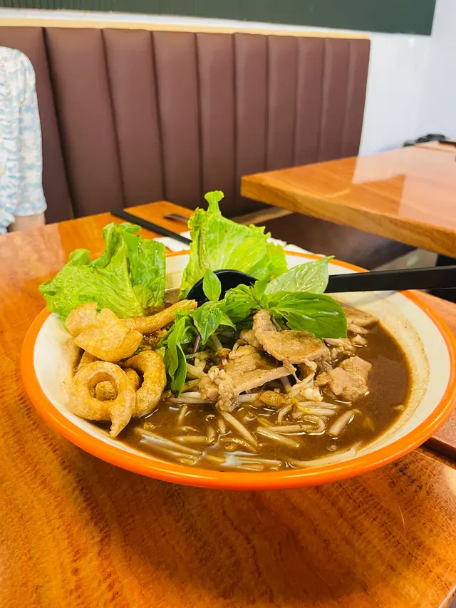 湯底好濃～
啲麵索哂啲湯一流