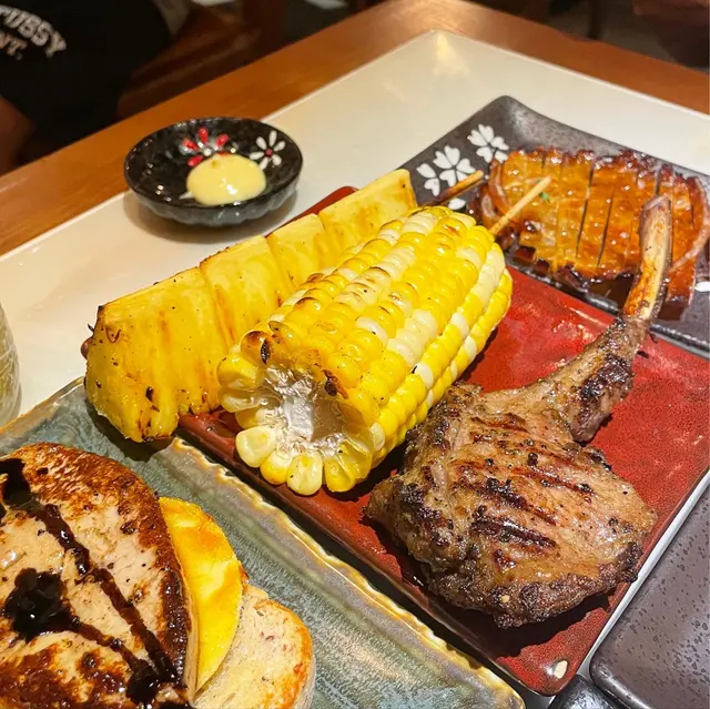 牛油蜜糖粟米($20)
秘制燒羊架($48)