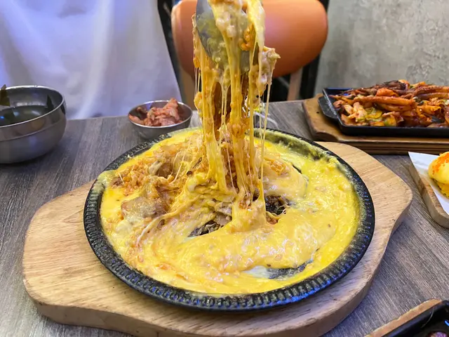 芝士岩漿炒飯