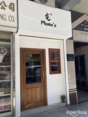 Momo's