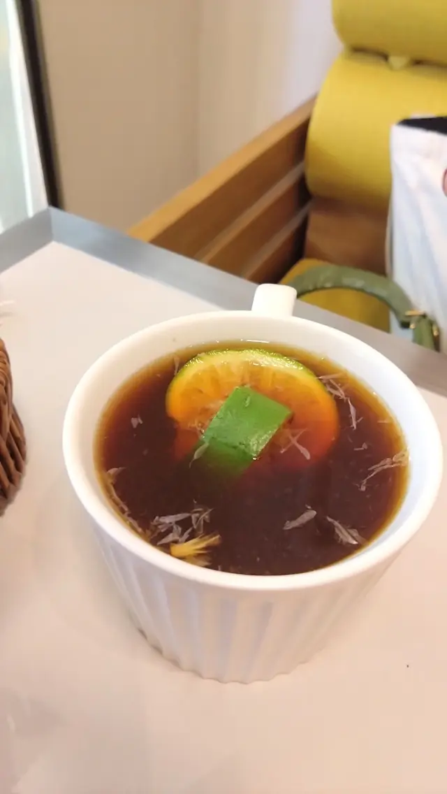 熱阿薩姆手打香檸茶