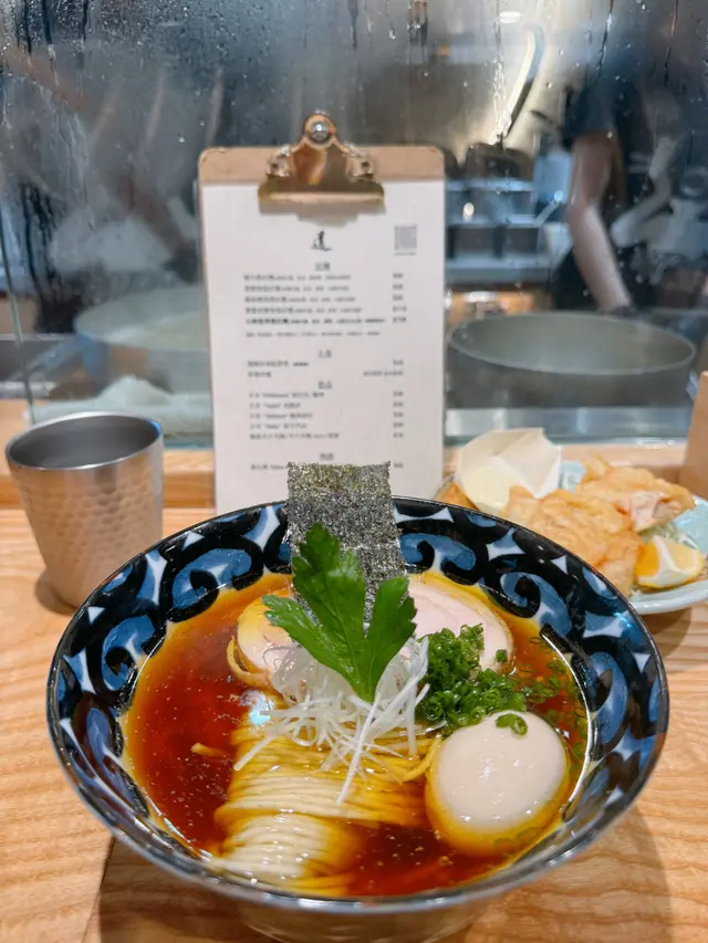 濃醬油雞清湯拉麵