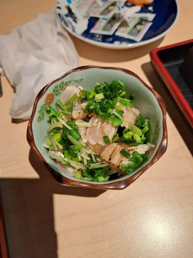 灸燒長鰭大吞拿魚腩拌柑橘醋