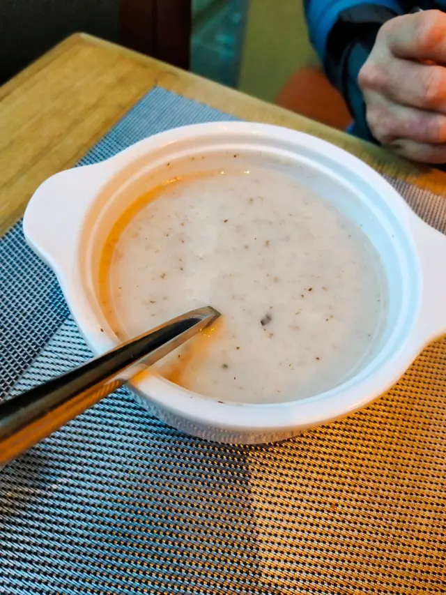 比較偏淡,唔夠濃