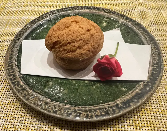 鮟鱇魚肝泡芙