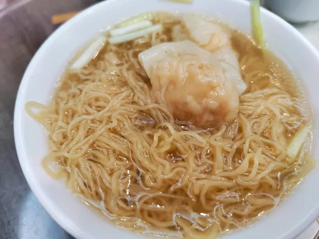 世家雲吞麵