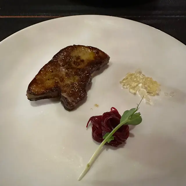 香煎匈牙利鵝肝配香檳啫哩