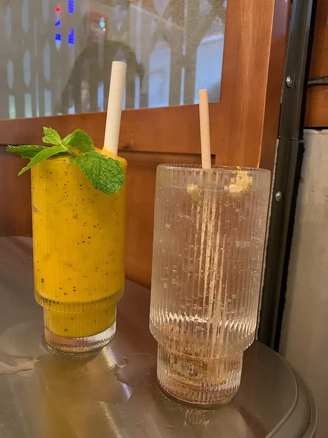 熱情芒果冰沙 和 酸梅茉莉梳打