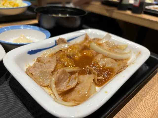 生薑燒豬五花定食